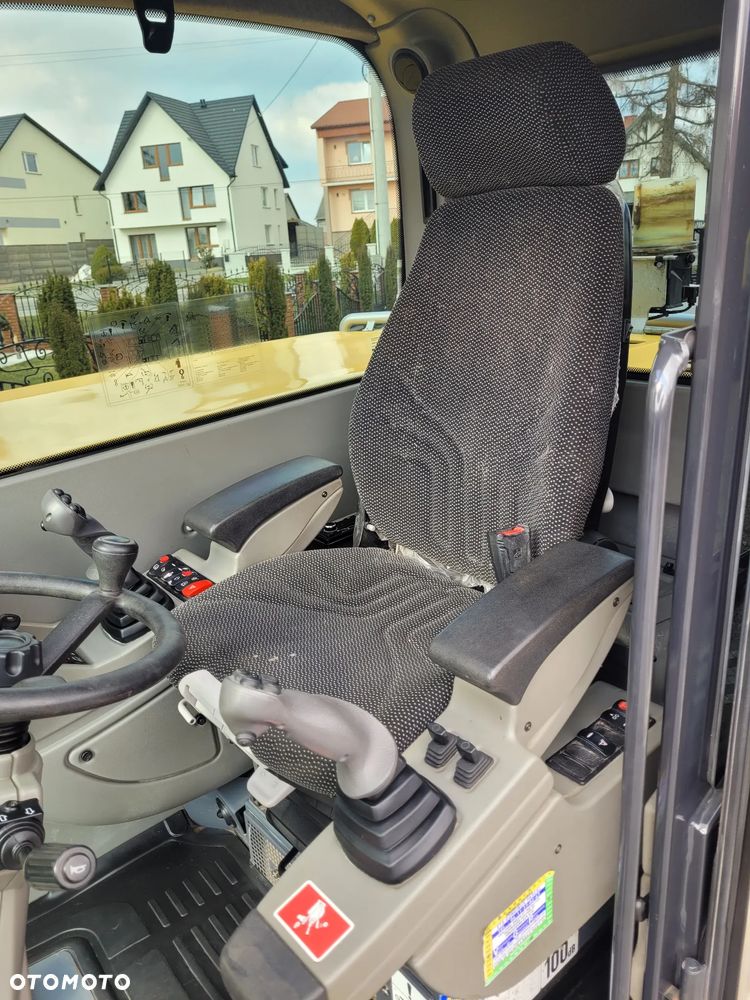 Yanmar B110W / ROTOTILT ze szczypcami / przyczepa / - 19