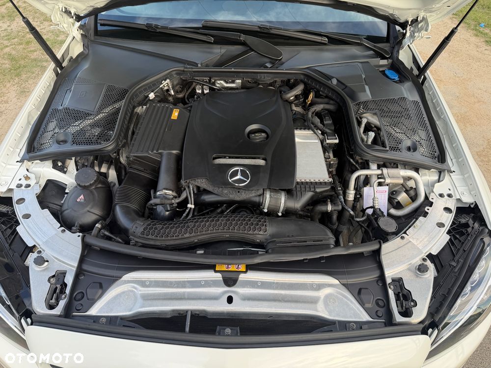 Mercedes-Benz Klasa C 200 9G-TRONIC - 35