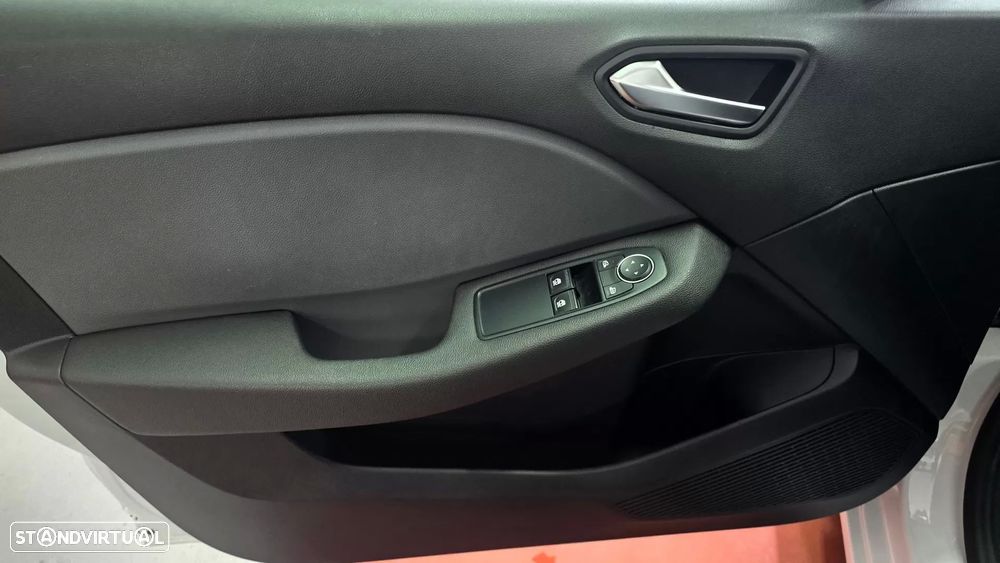 Renault clio van 1.5 blue dci air nav - 10