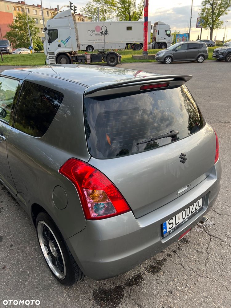 Suzuki Swift 1.3 Club - 7
