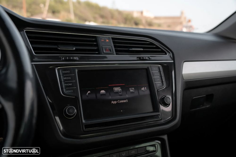 VW Tiguan 2.0 TDI Confortline DSG - 13