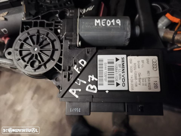AUDI A4 B7 MOTOR ELEVADOR FRENTE DTO  ME019