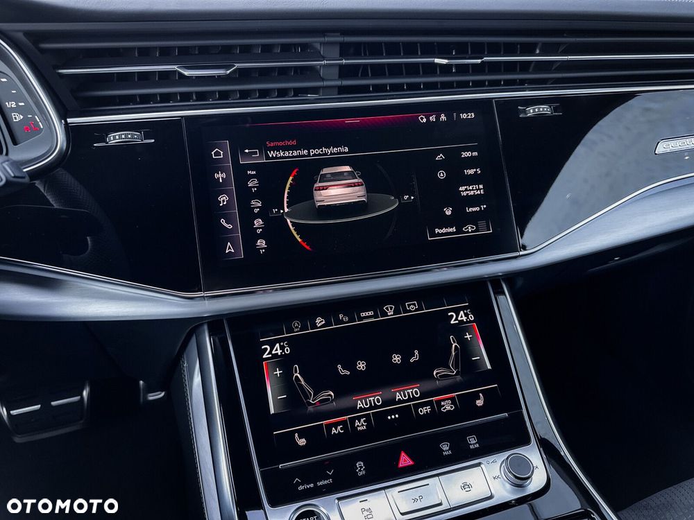 Audi Q8 - 30