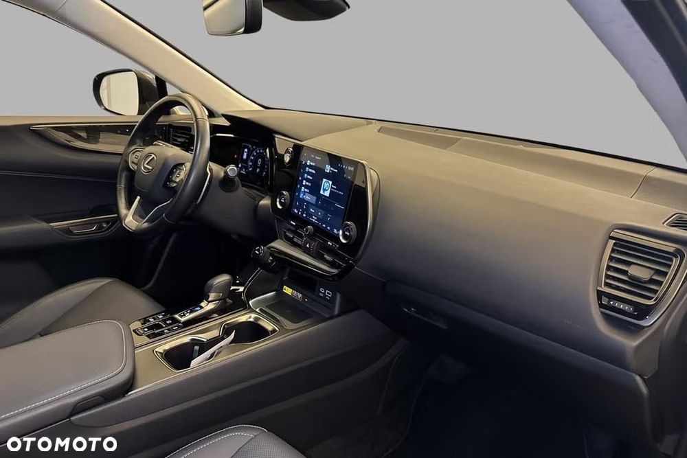 Lexus NX 450h+ E-FOUR Business - 14