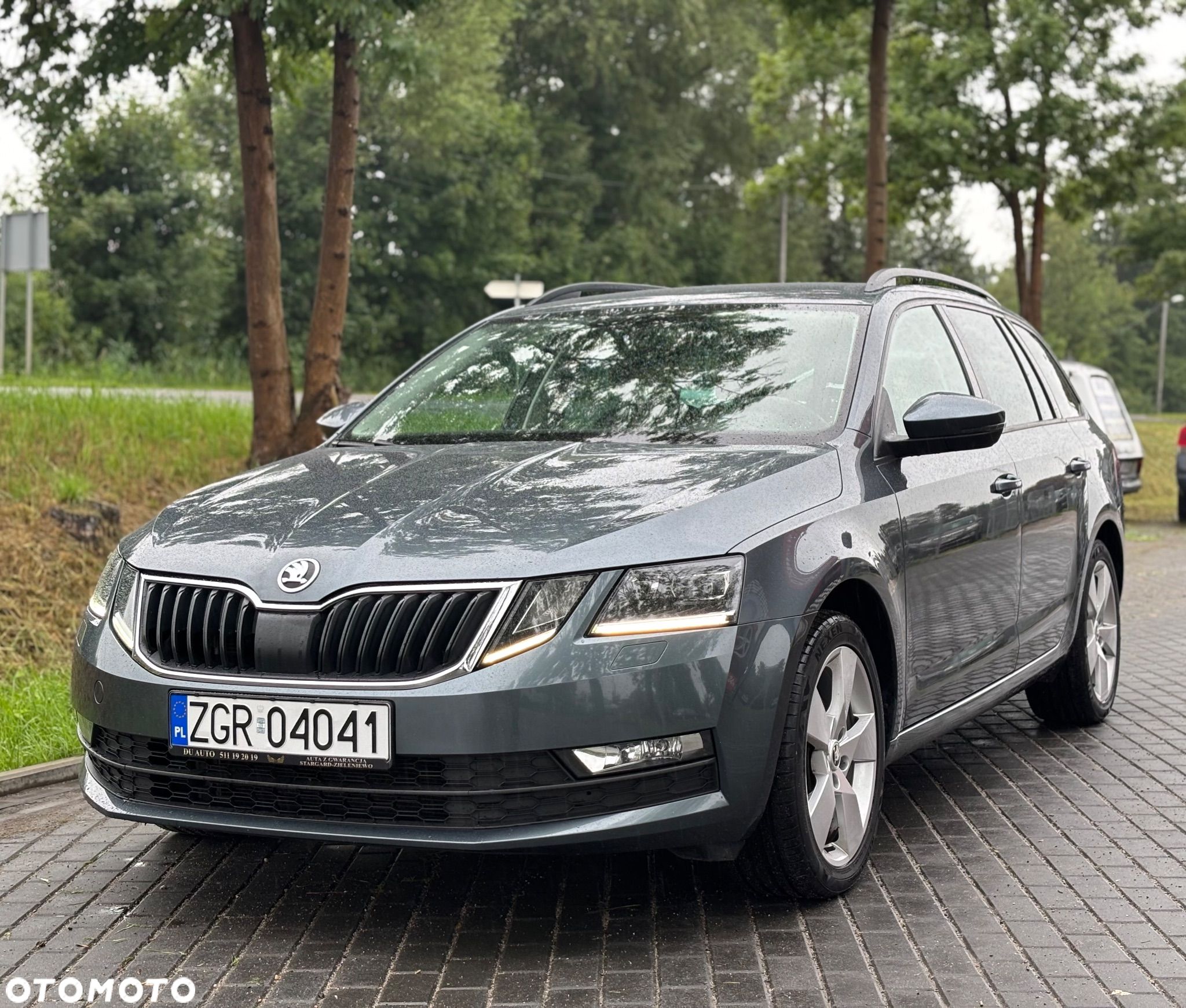 Skoda Octavia 2.0 TDI Premium Edition - 1