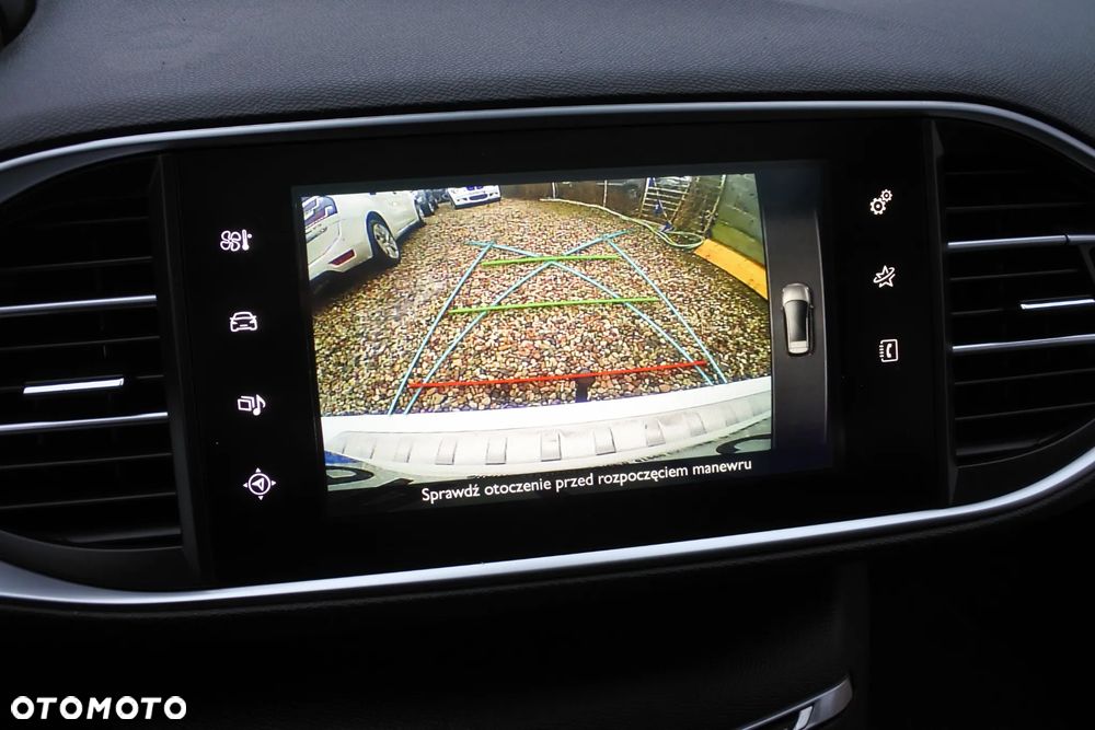 Peugeot 308 PureTech 130 GPF EAT8 Stop & Start Allure - 17