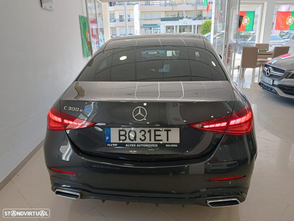 Mercedes-Benz C 300 e AMG Line - 22