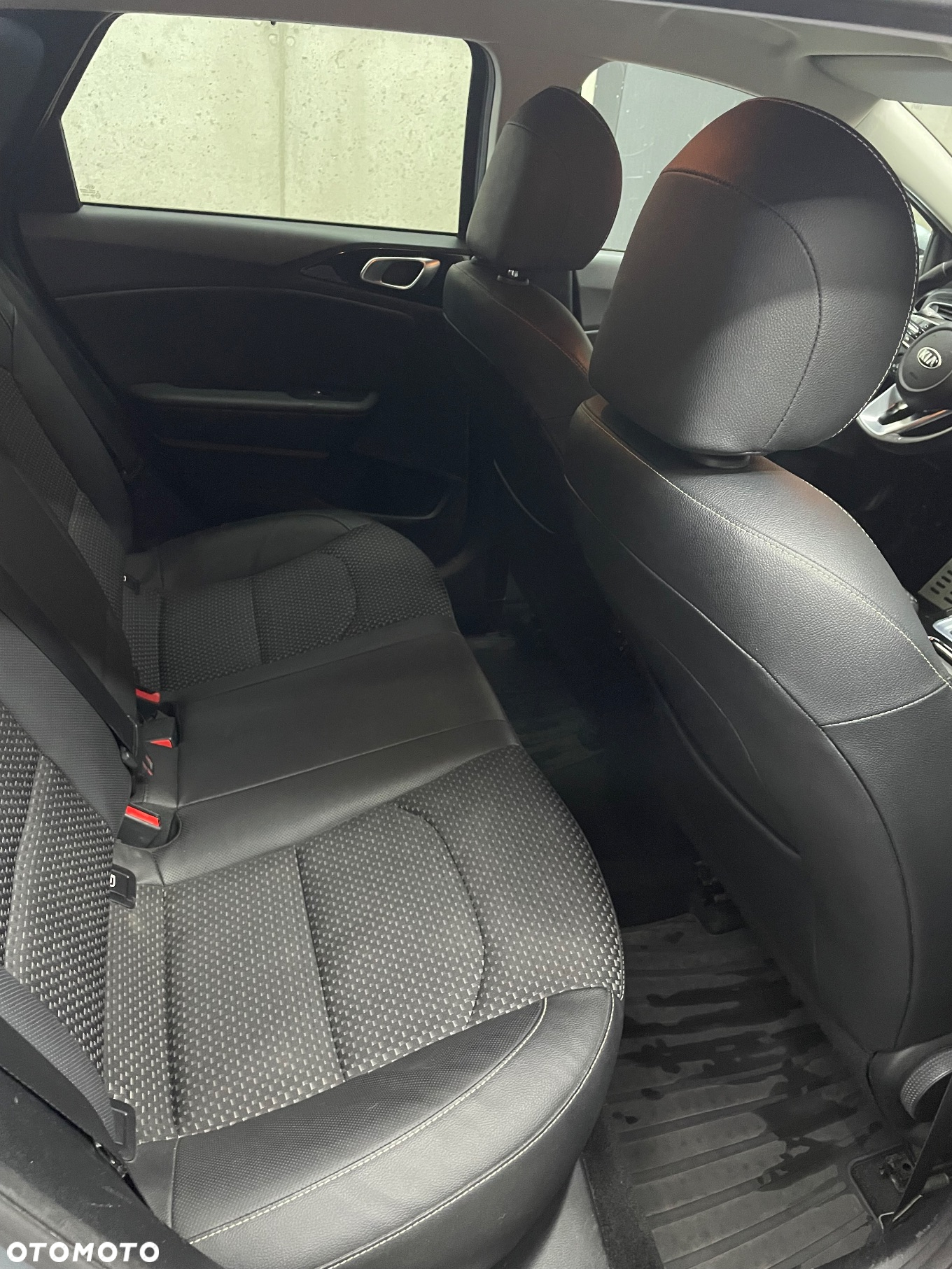 Kia Ceed 1.4 T-GDI L Business Line Plus DCT - 9