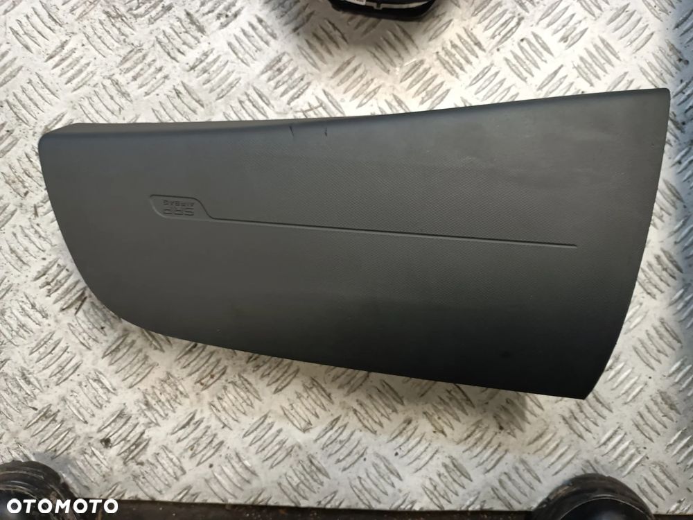 KOMPLET PODUSZEK PODUSZKA KIEROWCY W KIEROWNICĘ PASAŻERA W PULPIT DACIA LOGAN II MCV - 3