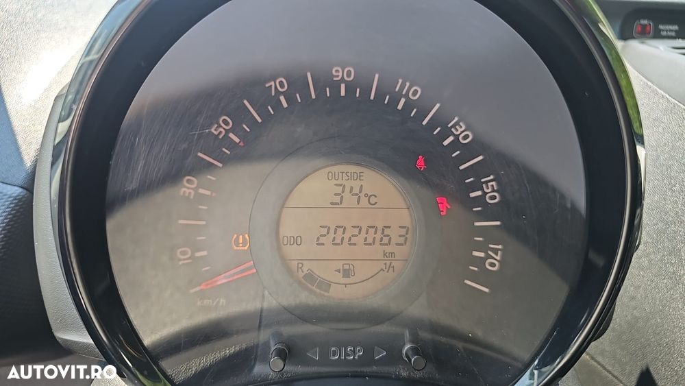 Toyota Aygo 1.0 VVY-I 5 usi X-connect - 28