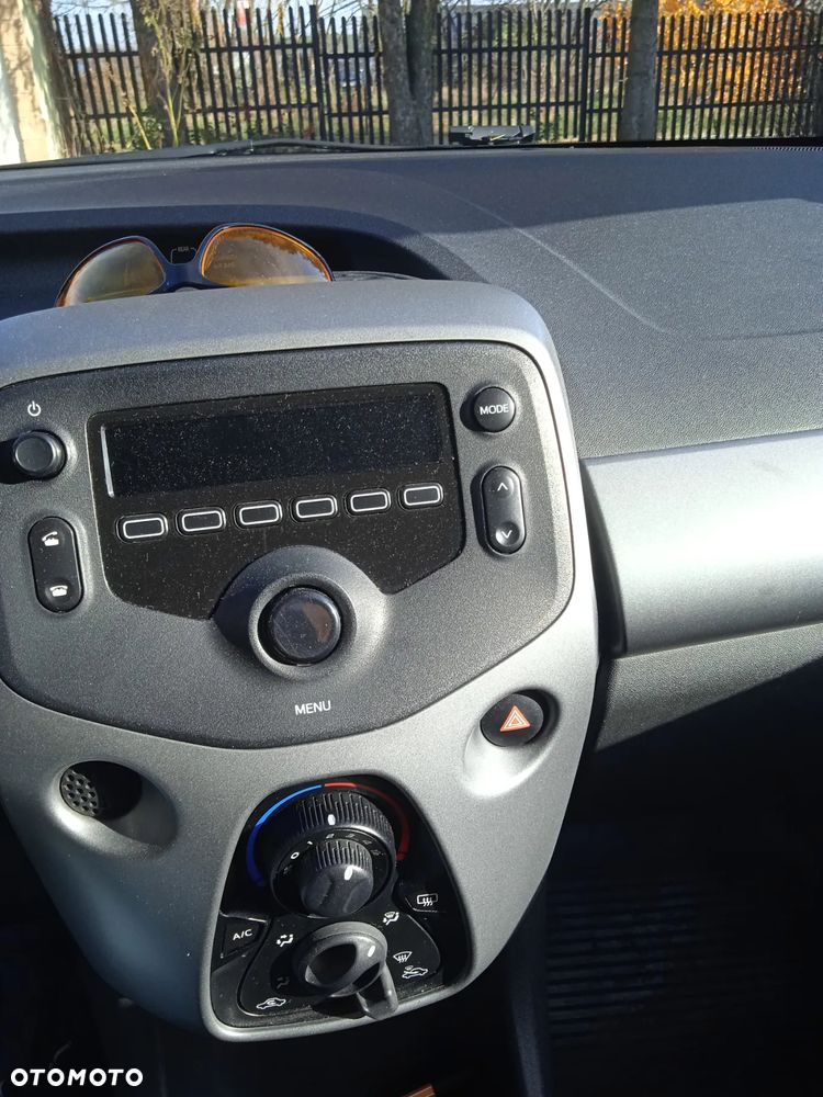 Toyota Aygo 1.0 VVT-i Color Edition - 10