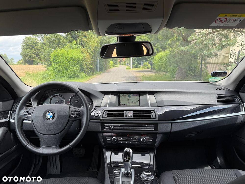 BMW Seria 5 530d Sport-Aut - 3