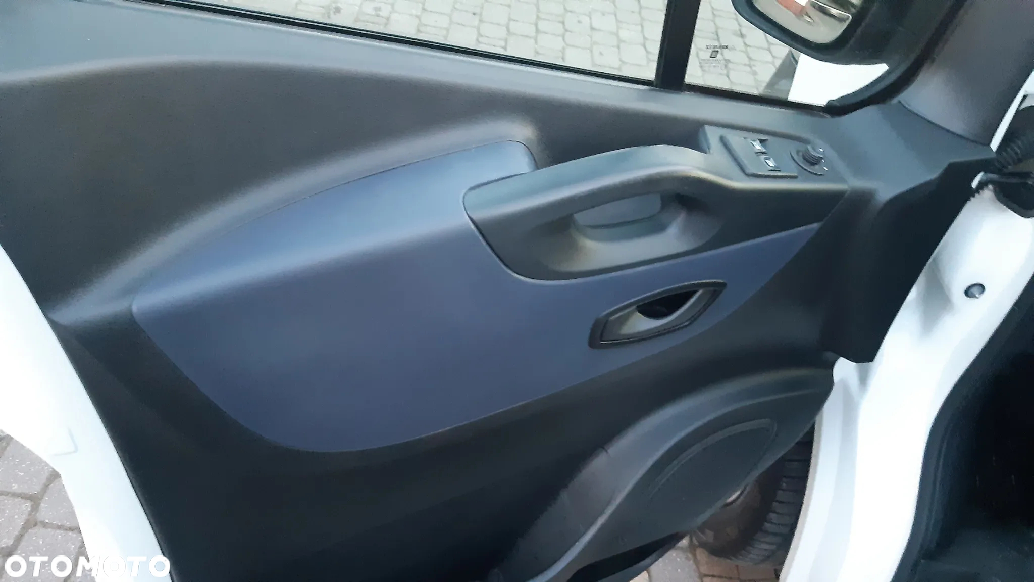 Opel Vivaro - 4