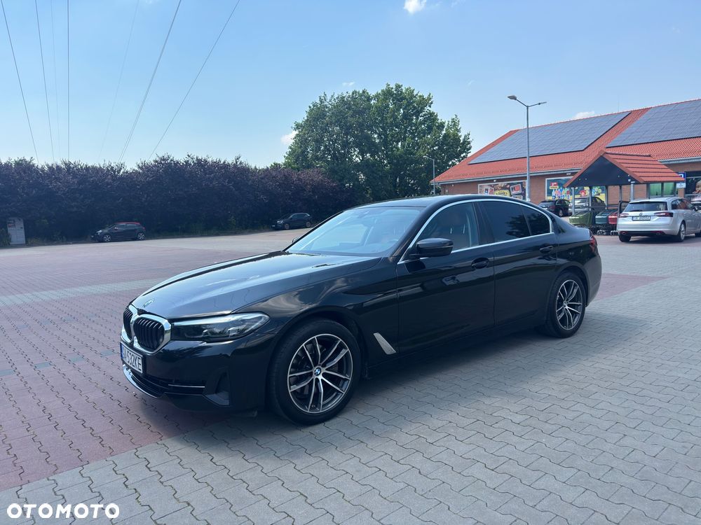BMW Seria 5 518d mHEV - 4