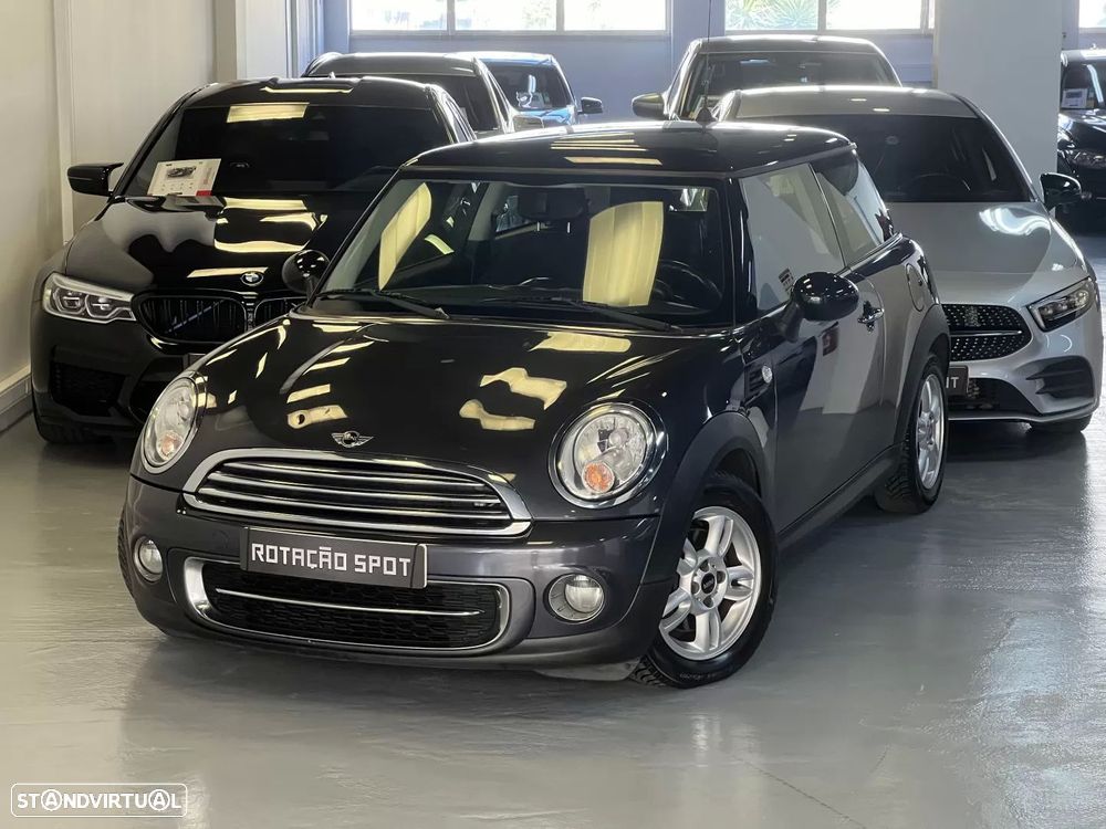 MINI 3 Portas Cooper D - 2