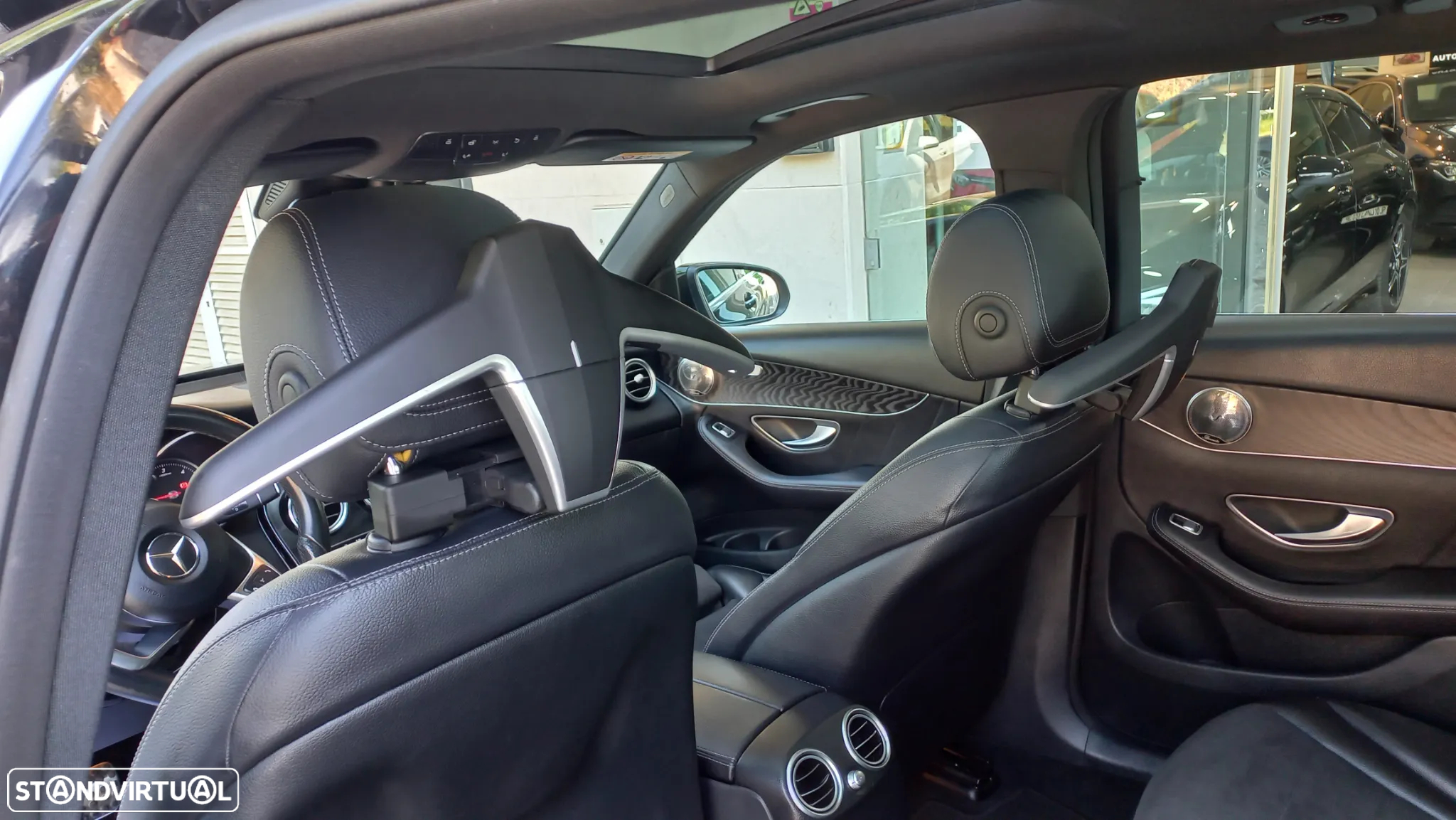 Mercedes-Benz GLC 220 d 4Matic 9G-TRONIC Edition 1 - 24