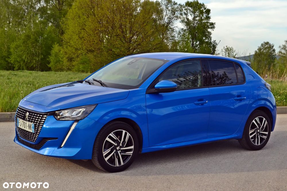 Peugeot 208 - 1