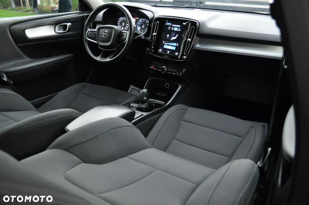 Volvo XC 40 - 29