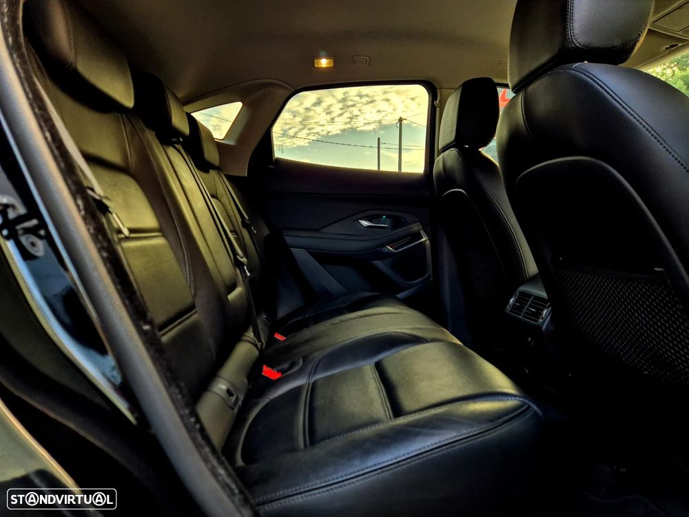 Jaguar E-Pace 2.0 i4D S - 17