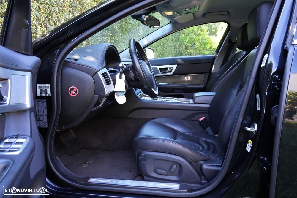 Jaguar XF 2.2 D Luxury - 5