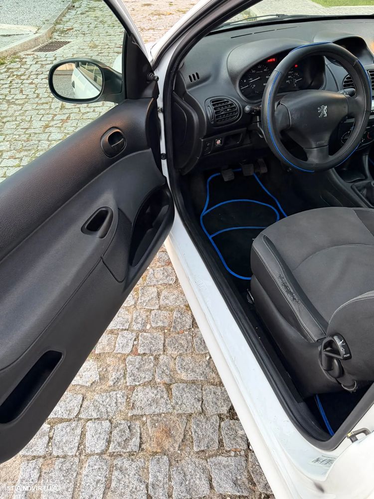 Peugeot 206 - 7