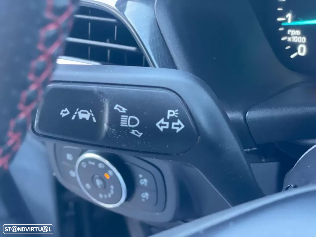 Ford Fiesta 1.0 EcoBoost ST-Line - 17