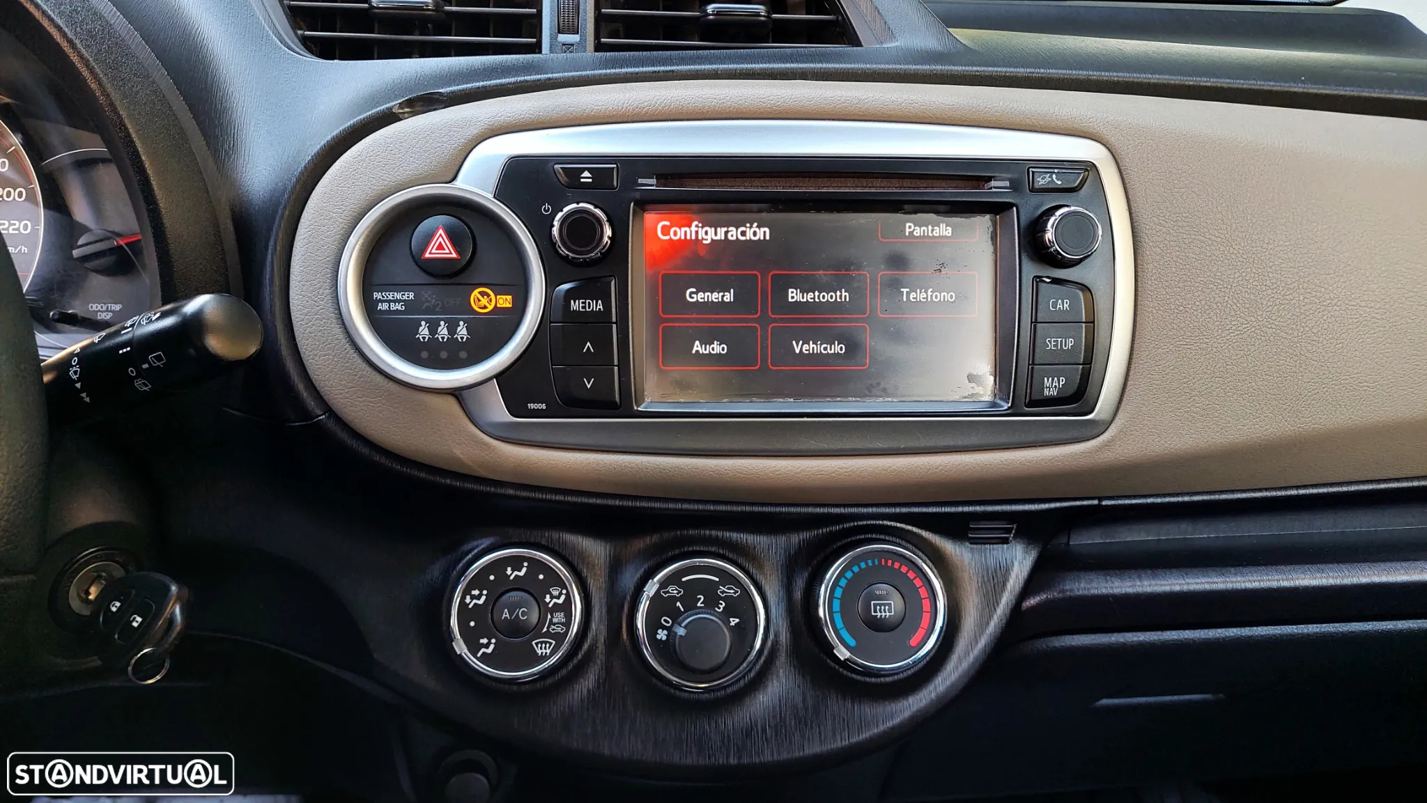 Toyota Yaris 1.0 VVT-i Comfort +PS Style +P.Techno - 8