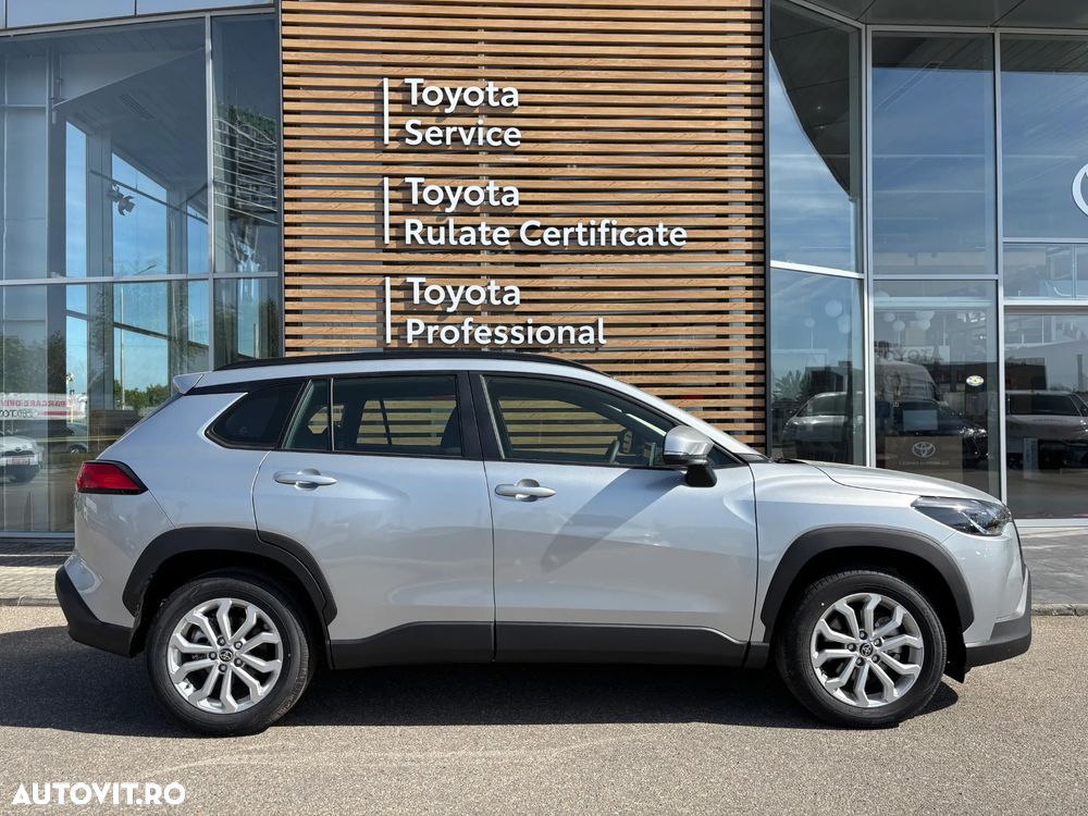 Toyota Corolla Cross - 5