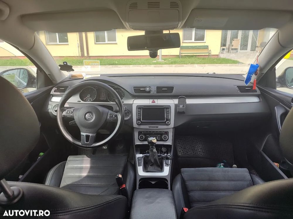 Volkswagen Passat Variant 2.0 TDI Highline DPF - 4