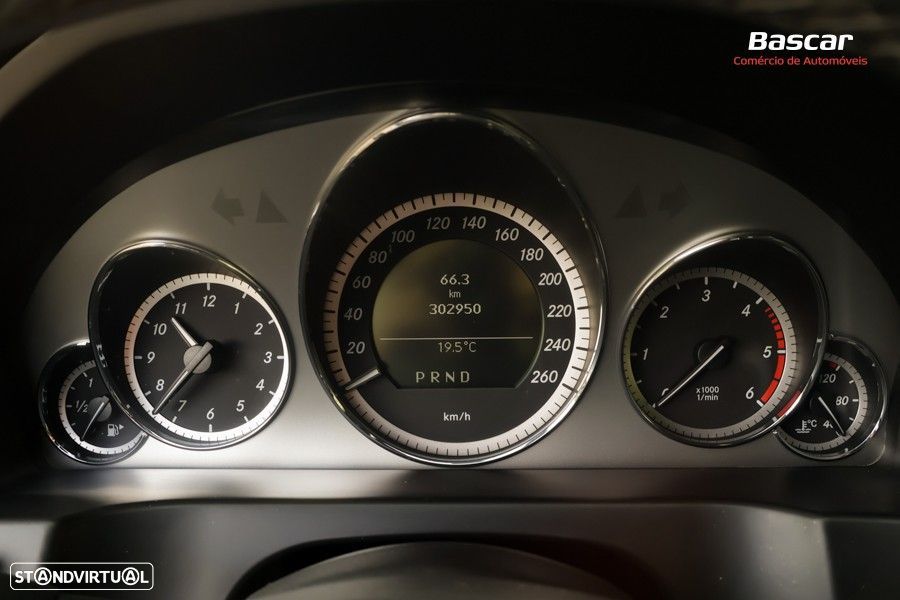 Mercedes-Benz E 250 CDI Avantgarde BE Auto. - 27