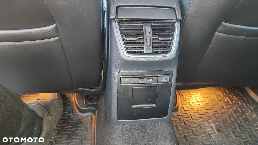 Skoda Octavia 2.0 TDI DSG Premium Edition - 13