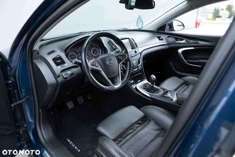 Opel Insignia 2.0 BiTurbo CDTI Sport - 16
