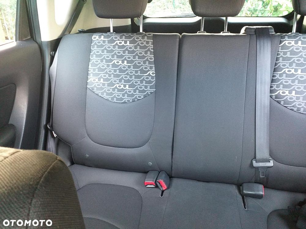 Kia Soul 1.6 L - 8