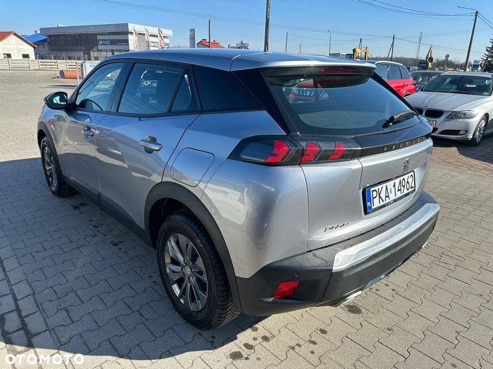 Peugeot 2008 1.2 PureTech Active S&S EAT8 - 4