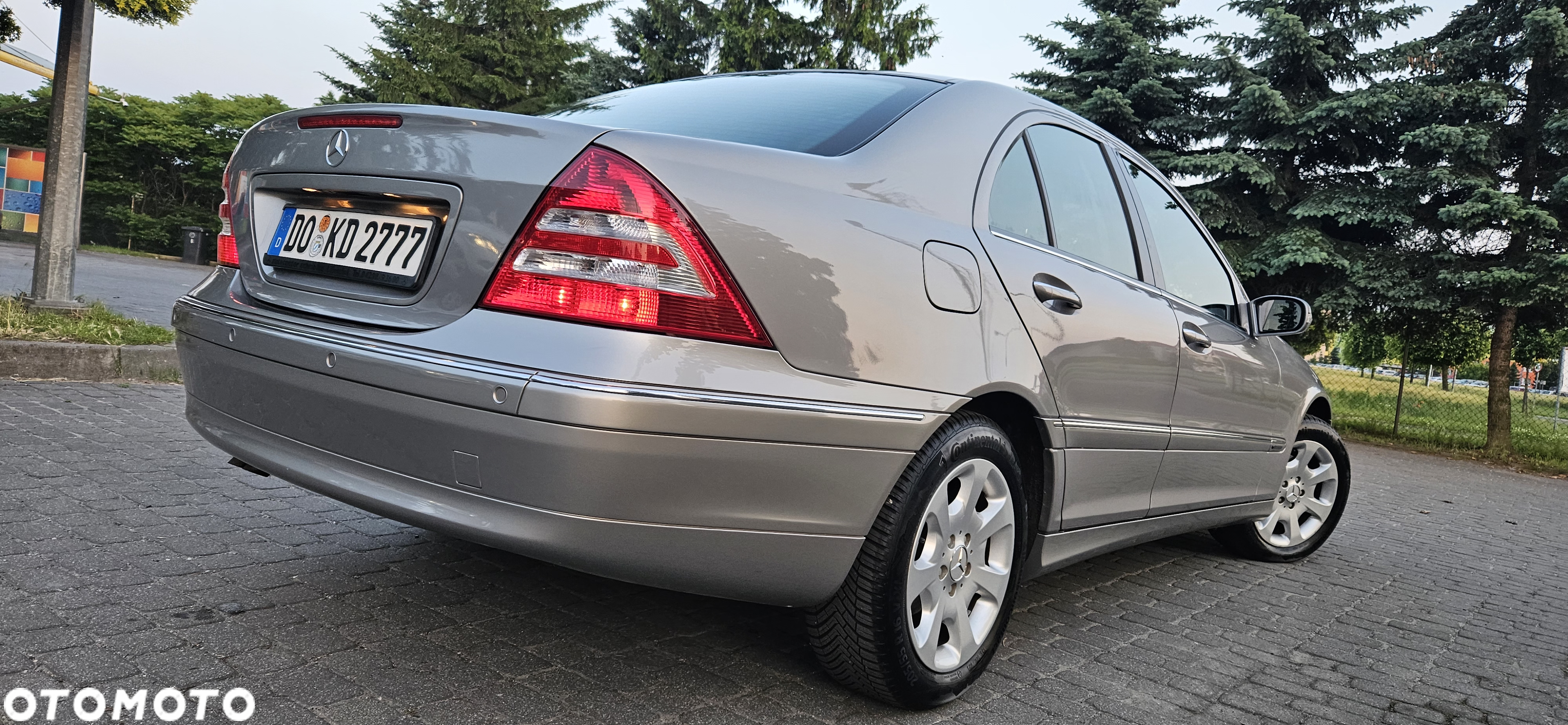 Mercedes-Benz Klasa C 180 T Kompressor Automatik Elegance - 13