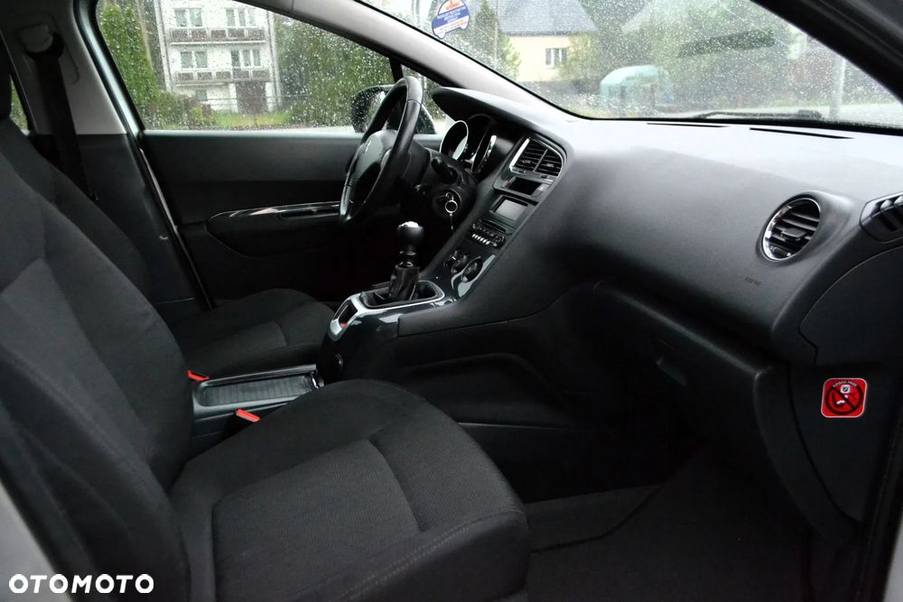 Peugeot 5008 HDI FAP 110 Family Plus - 9