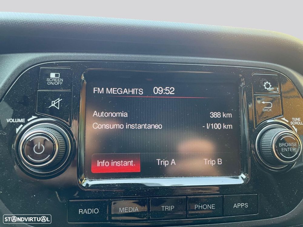 Fiat Tipo Station Wagon 1.3 M-Jet Street - 36