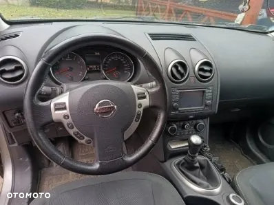 Nissan Qashqai+2 - 10