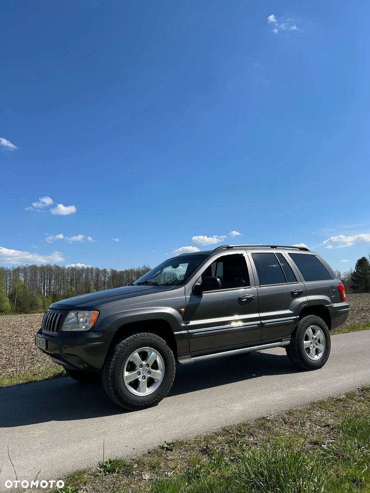 Jeep Grand Cherokee - 1