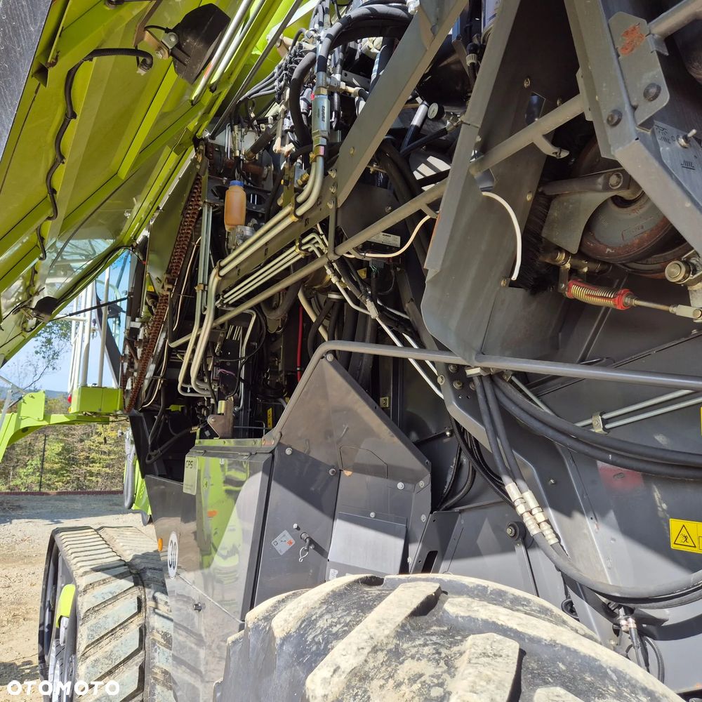 Claas Lexion 770TT z hederem - 12
