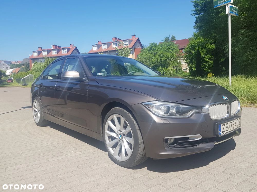 BMW Seria 3 328i Touring - 5