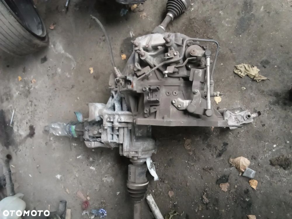 Mitsubishi Outlander II 2.0 did skrzynia biegów W6MBA - 1