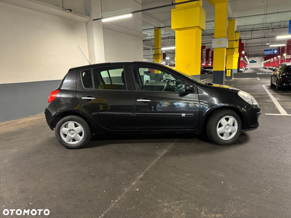 Renault Clio 1.2 16V All Inclusive - 2