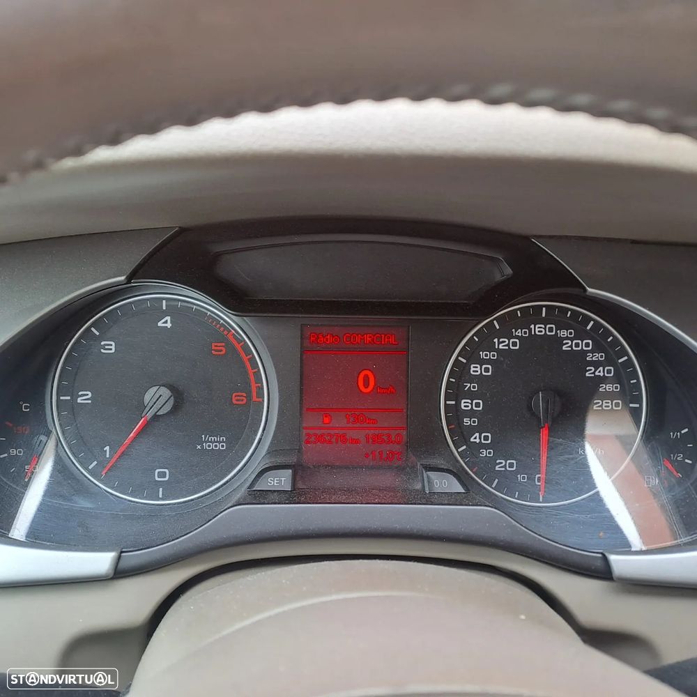 Audi A4 Avant 2.0 TDI DPF Attraction - 9