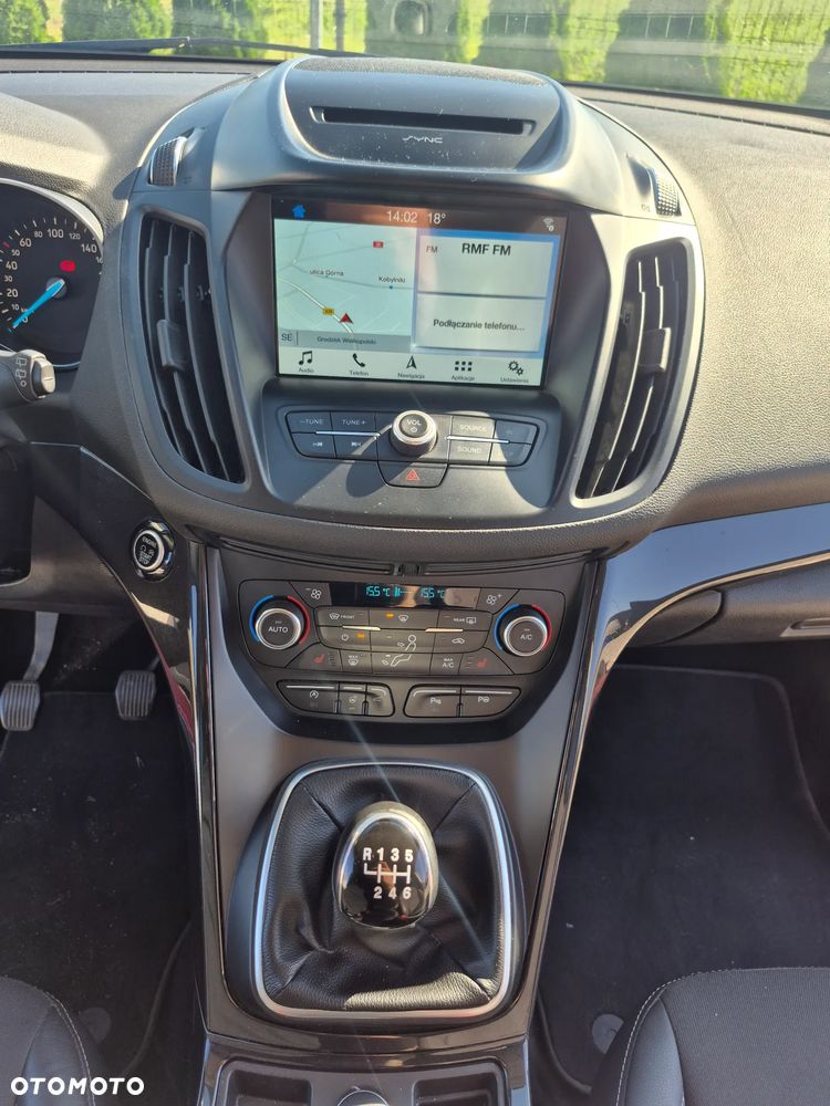 Ford Kuga - 27