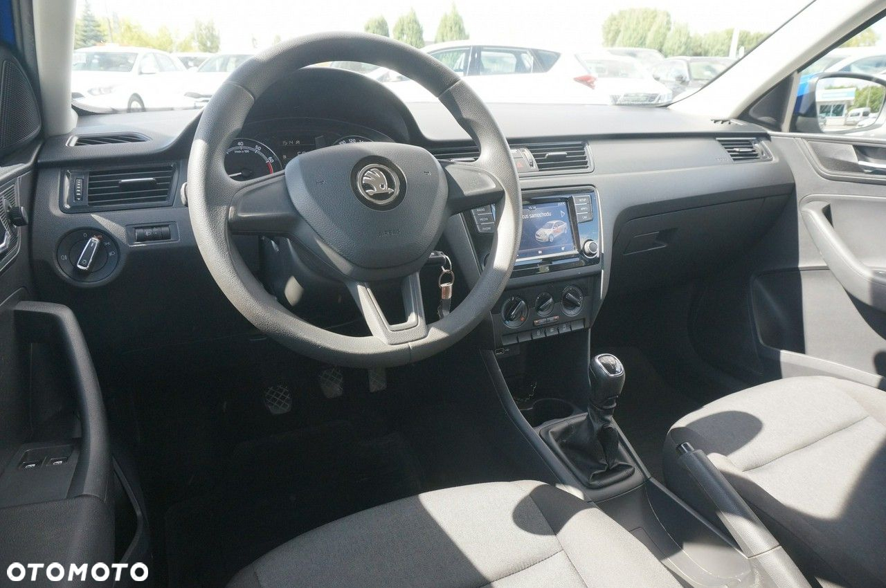 Skoda RAPID 1.0 TSI Active - 17