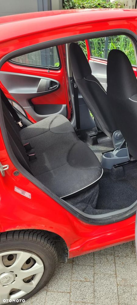 Peugeot 107 - 12