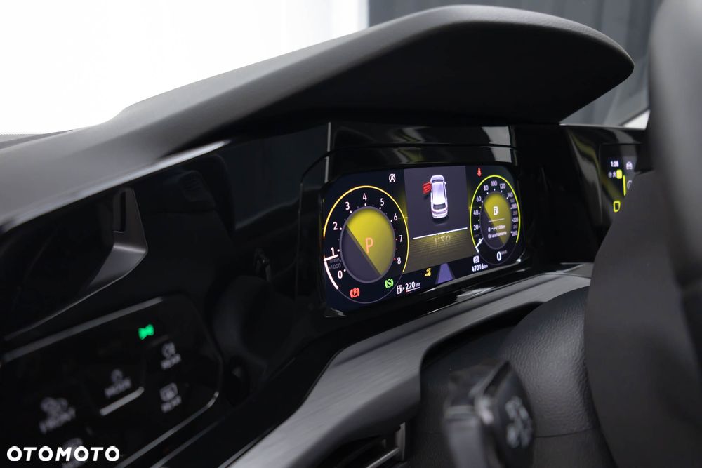 Volkswagen Golf - 20