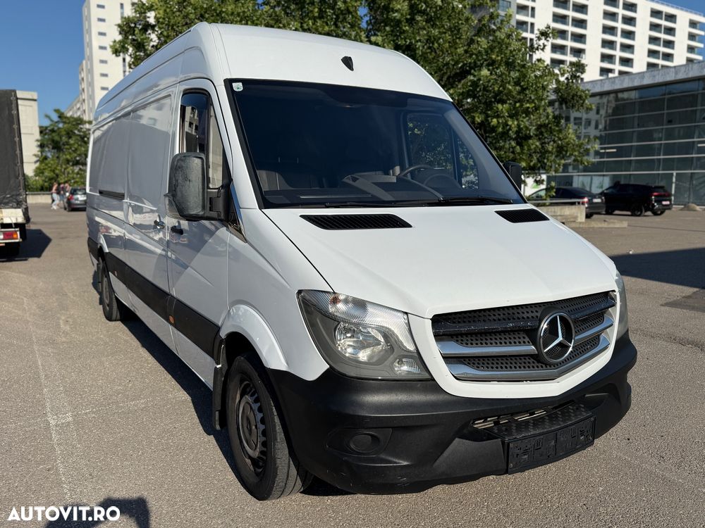 Mercedes-Benz Sprinter - 2