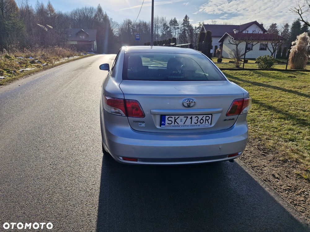 Toyota Avensis 2.0 Sol plus MS - 5